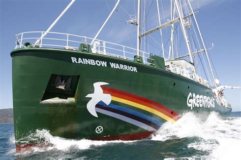 greenpeace rainbow warrior